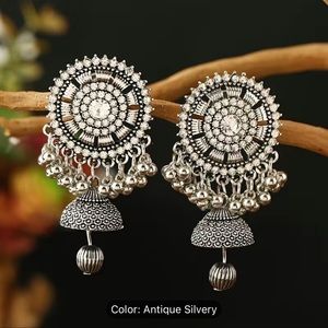 Rhinestone design fashion vintage earrings